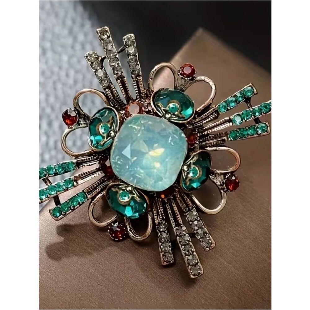 💚 NEW Stunning & Colorful Boho Style Crystal Statement Brooch 💚
